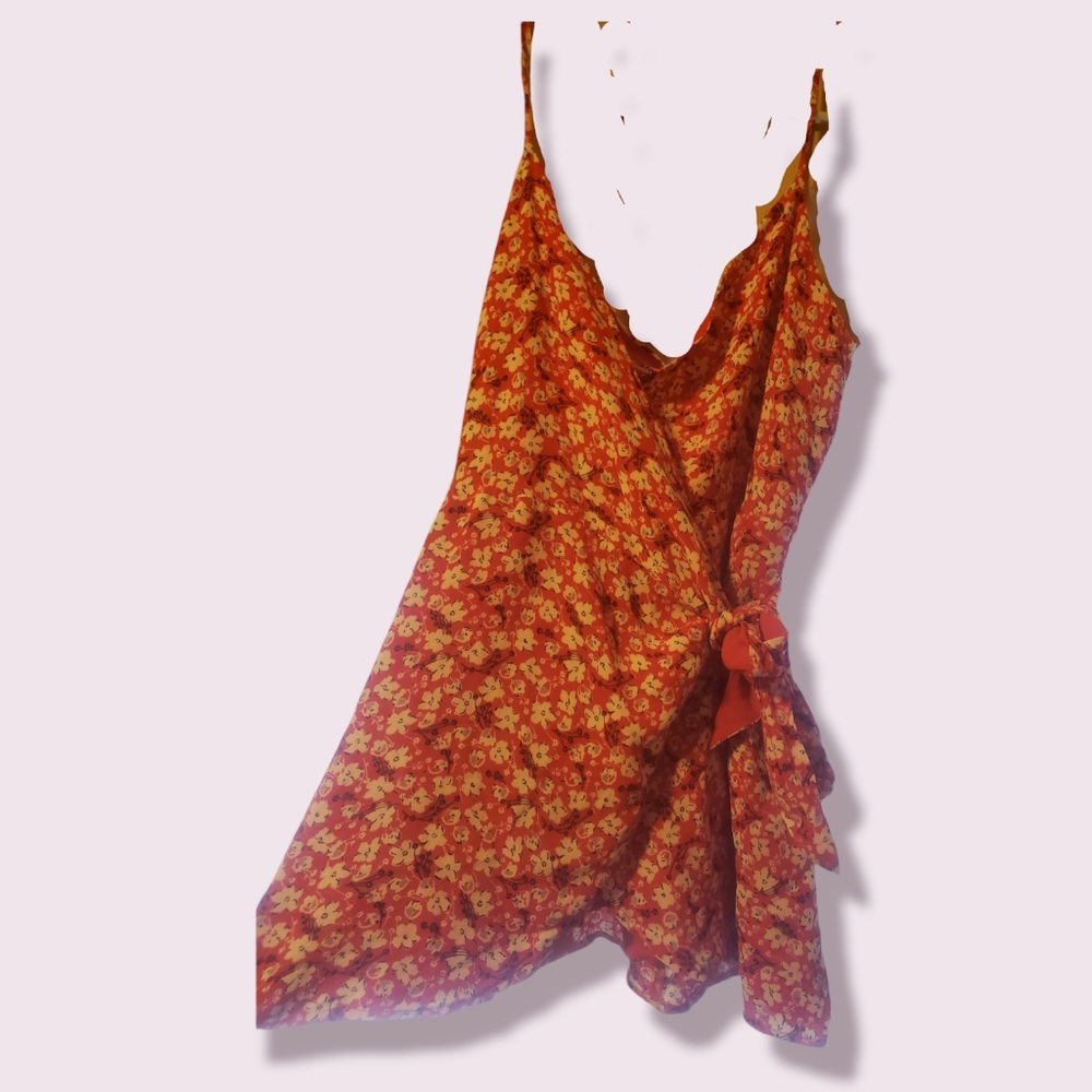 Size Medium Reformation red floral wrap tank top